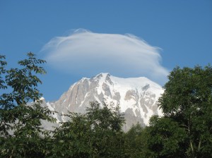 Lenticularis De innominata, links in profiel