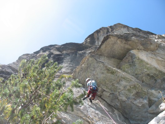 Marc Van Lommel in de 5 touwlengte van Desert du Tartare