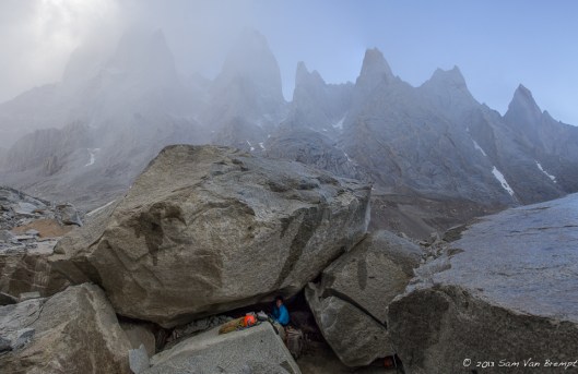 A boulder bivy at Niponino