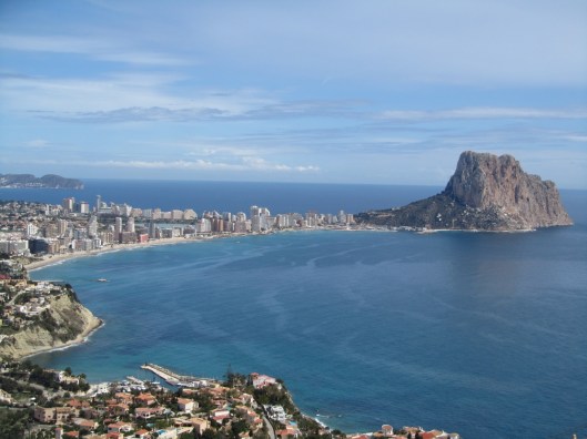 Zicht op Calpe en Peñon d'Ifach van op Sierra de Toix. ©Sanne