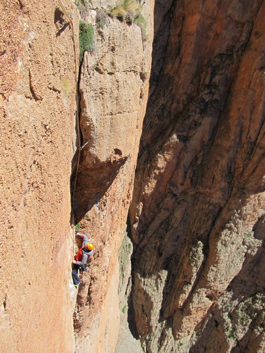 Tim Decort in een stevige 6b+barstlengte