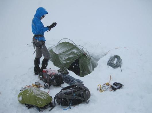 Pitching a tent in July ©Denis