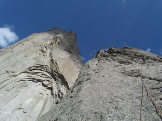 Rappeling of the Pamir Pyramid, below Slesova ©Sanne