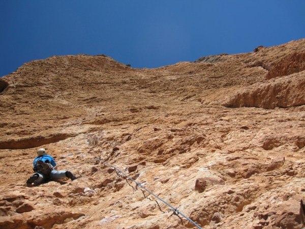 Linus klimt vlot de derde lengte van Fiesta voor, en de overhang op het einde ziet er absoluut nog niet indrukwekkend uit. It’s all about perspective! © Denis