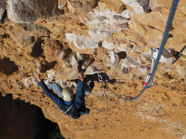 Linus is bezig met patattos trekkos door de 6c © Denis 
