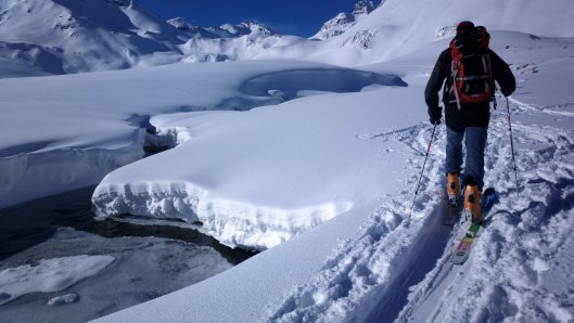 Stilleven van Arne monstrey bij pittoresk beekje ©Jeroen