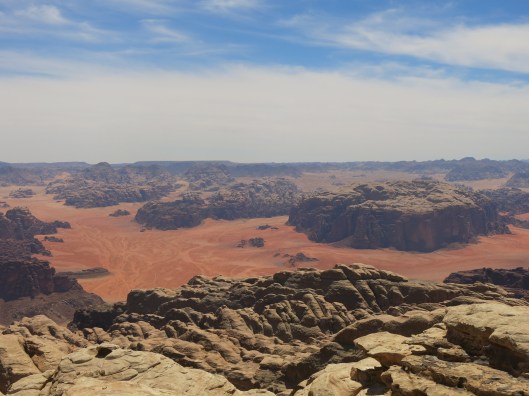 Parachtig zicht vanop de top van Jebel Rum