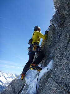 Geëxposeerd om het hoekje klimmen